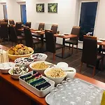 Hotel Mirabell 3*