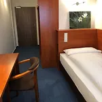 Hotel Mirabell 3*