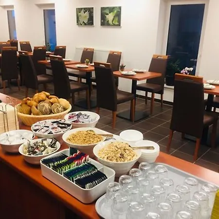 Hotel Mirabell 3*