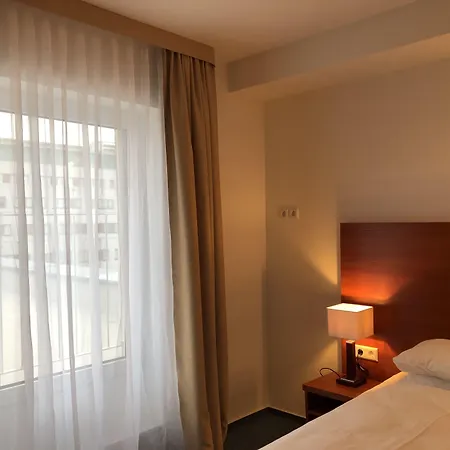 Mirabell Otel
